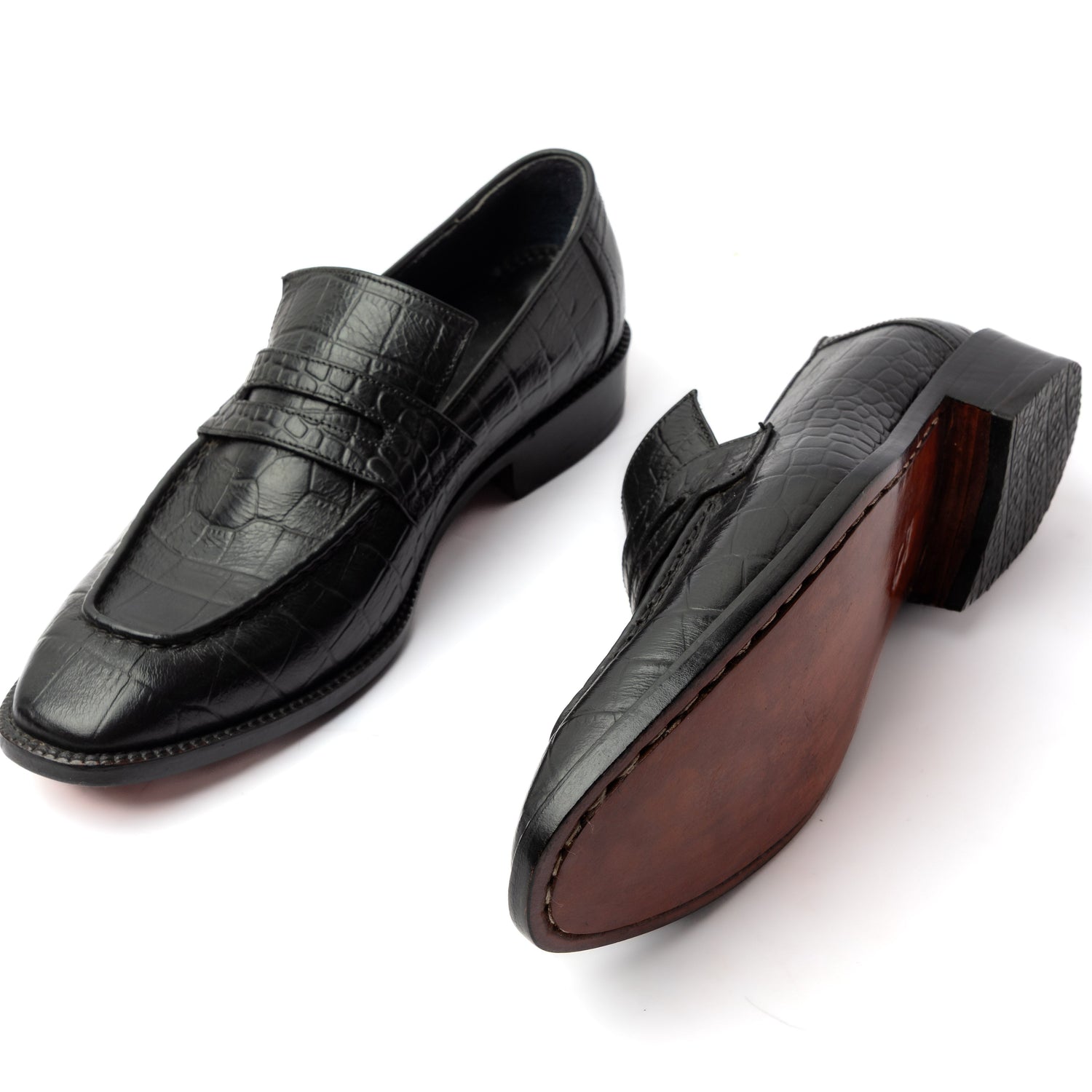 Cuero Ace Croco Black Loafers