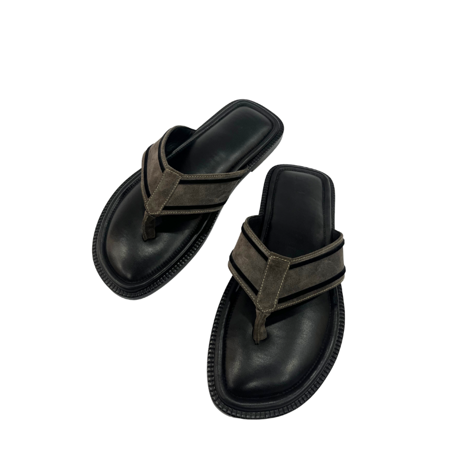 Cuero Berlin Sliders