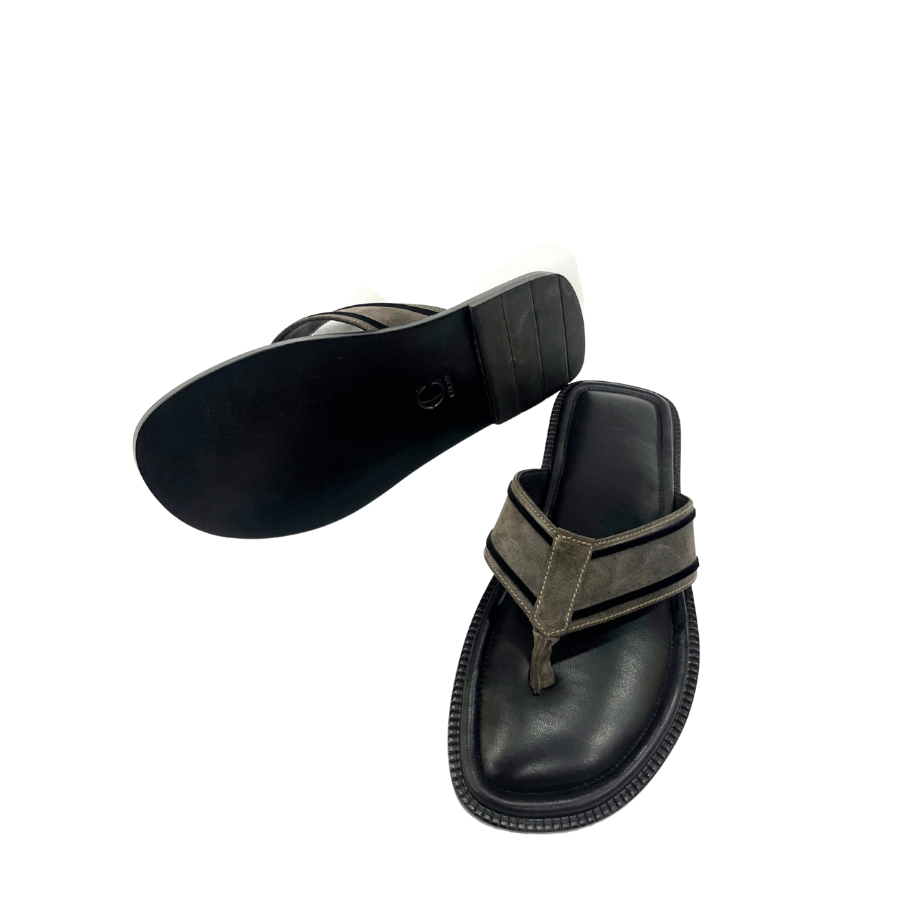 Cuero Berlin Sliders