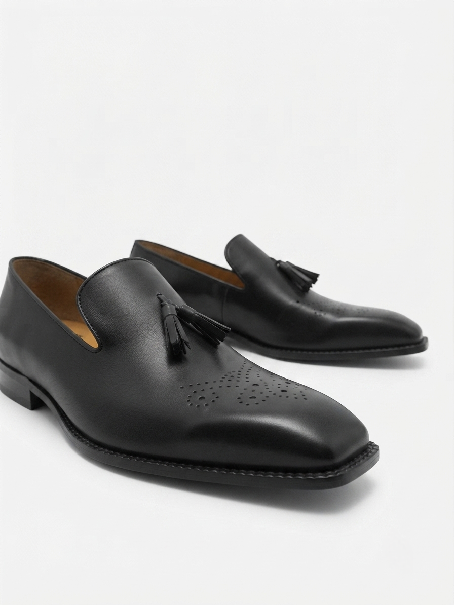 Cuero Punch Cap Tassel Loafers