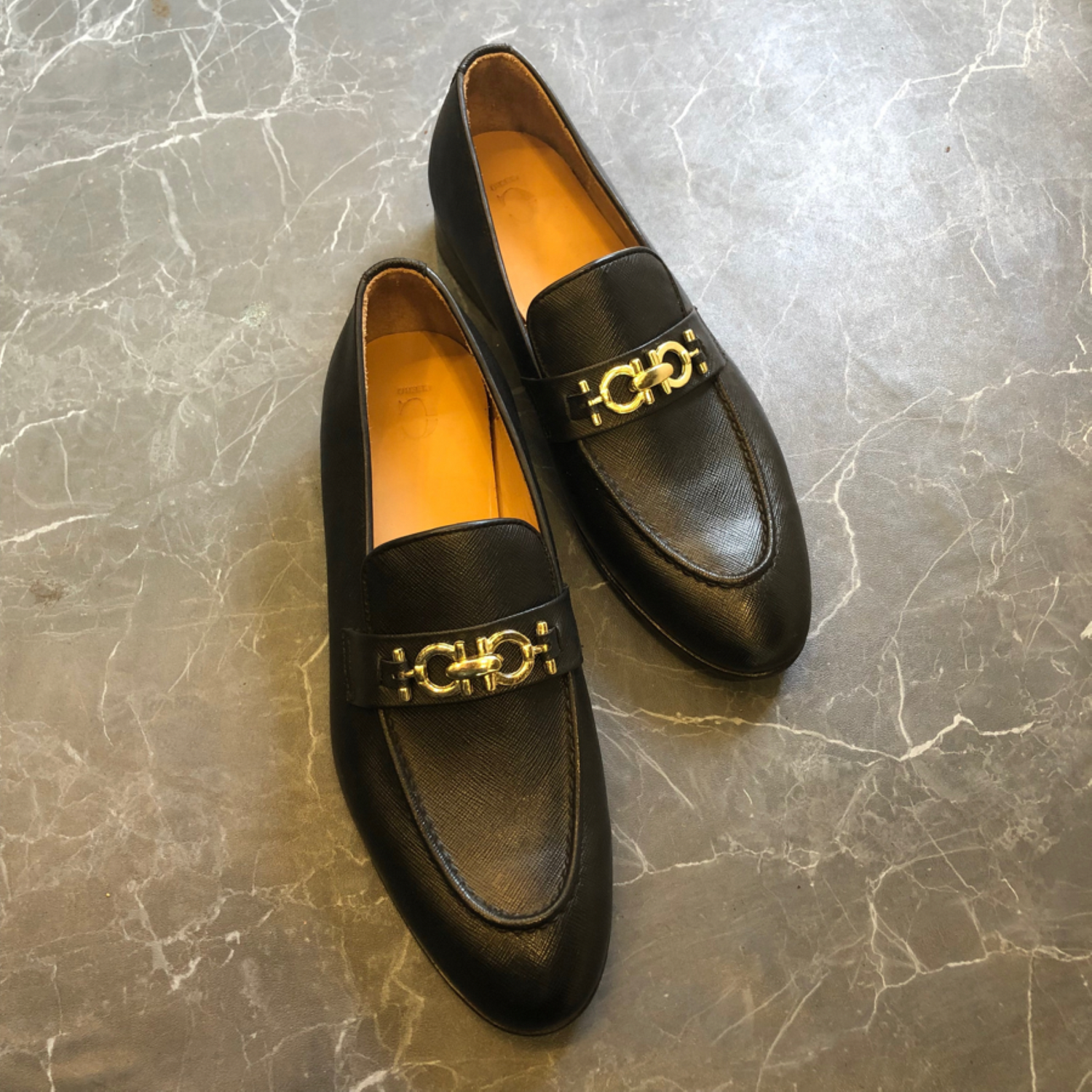 AMARI | LOAFERS | BLACK