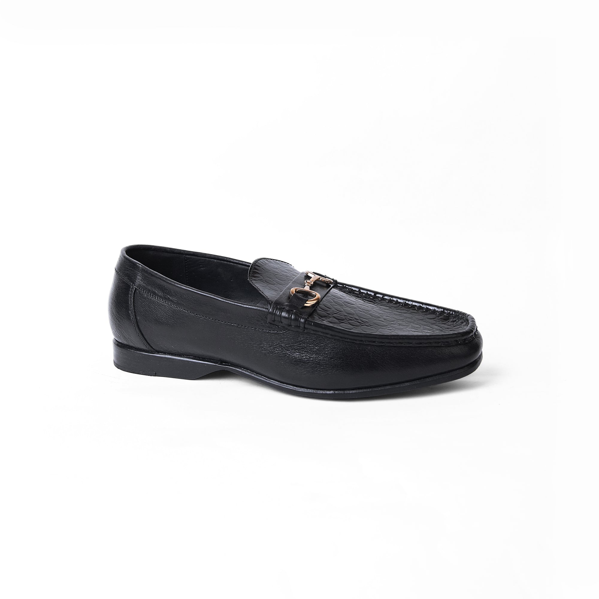 Cuero Obsidian Archer Moccasins