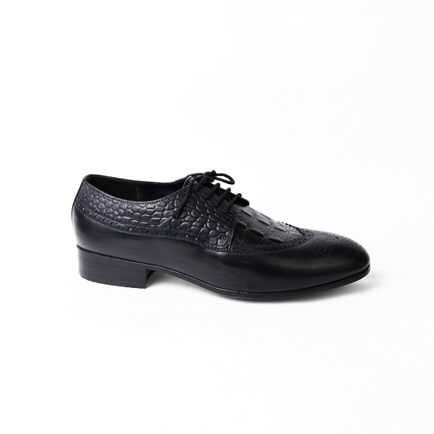 Cuero Obsidian James Derby