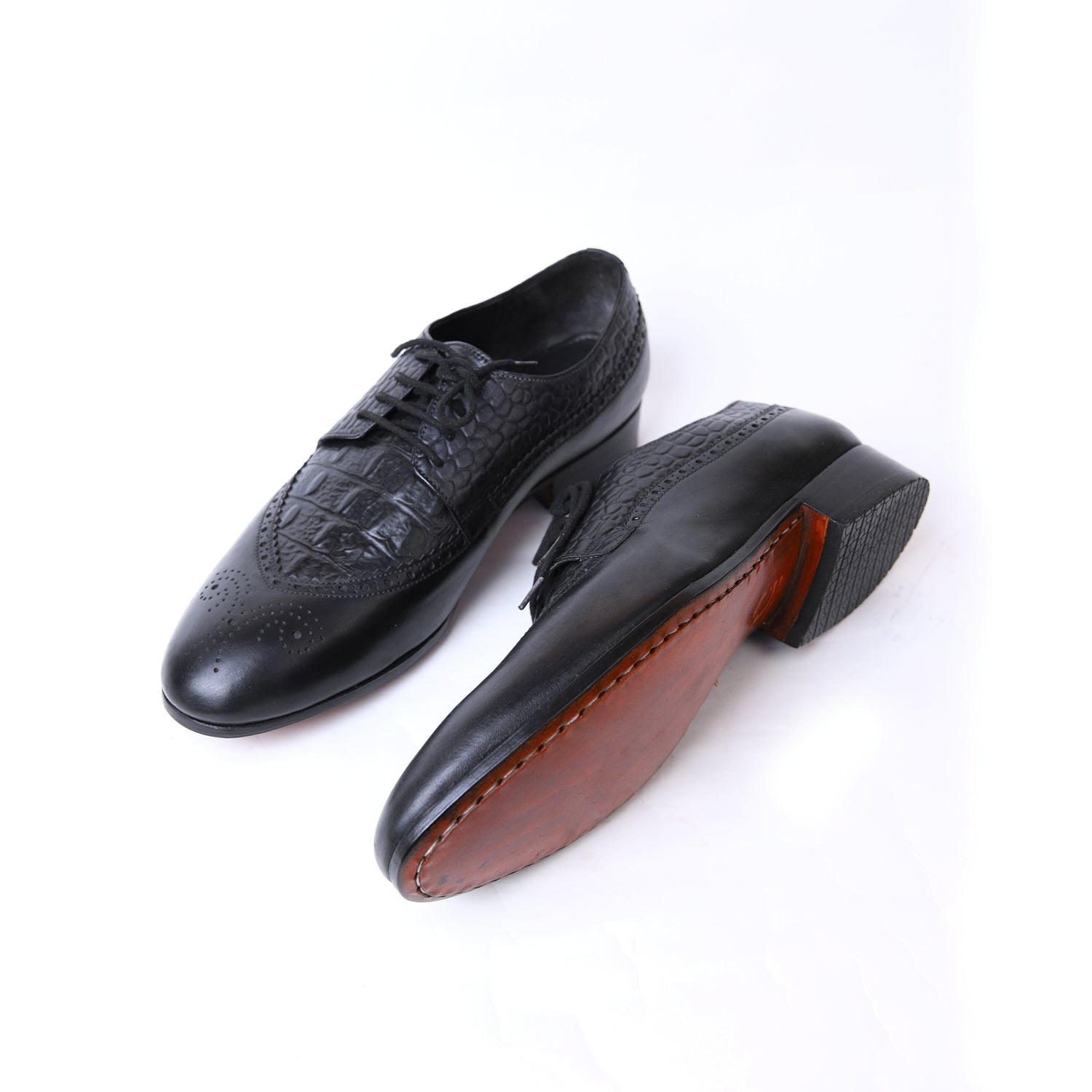 Cuero Obsidian James Derby
