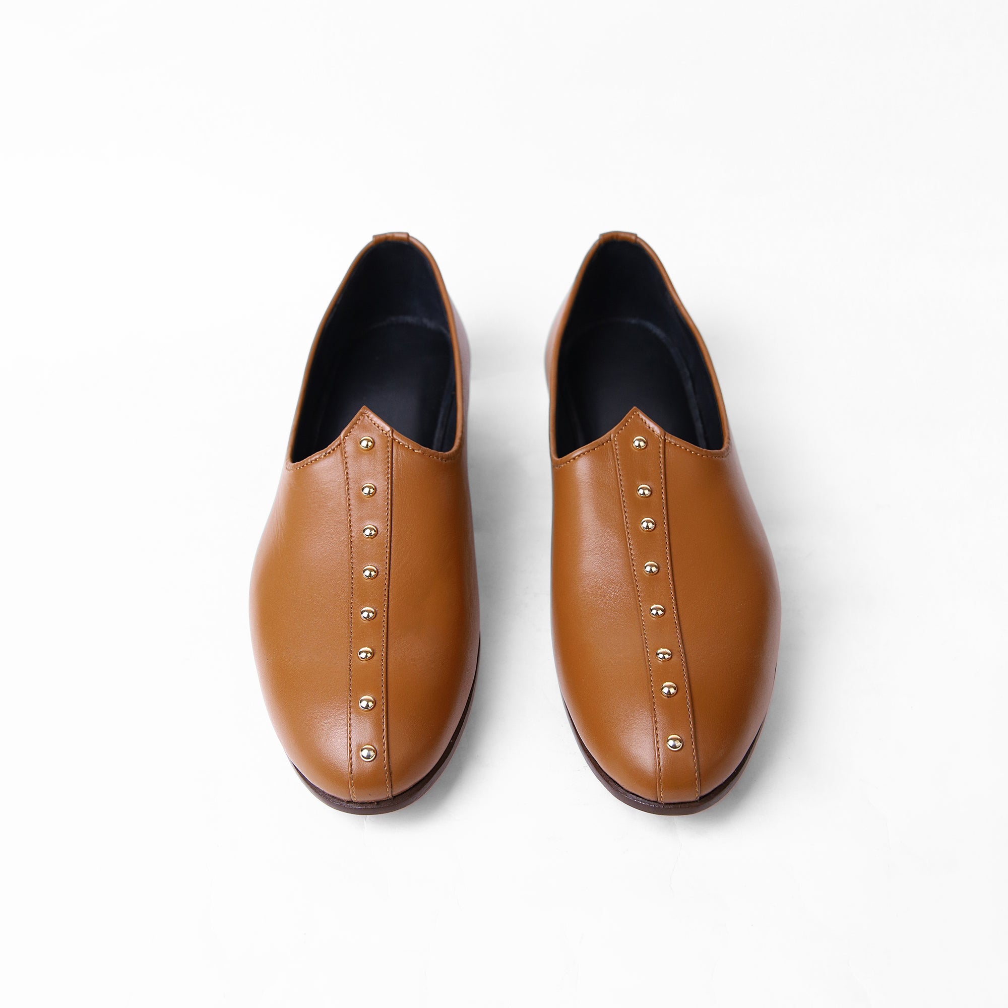 Cuero Obsidian Rajput Mojaris