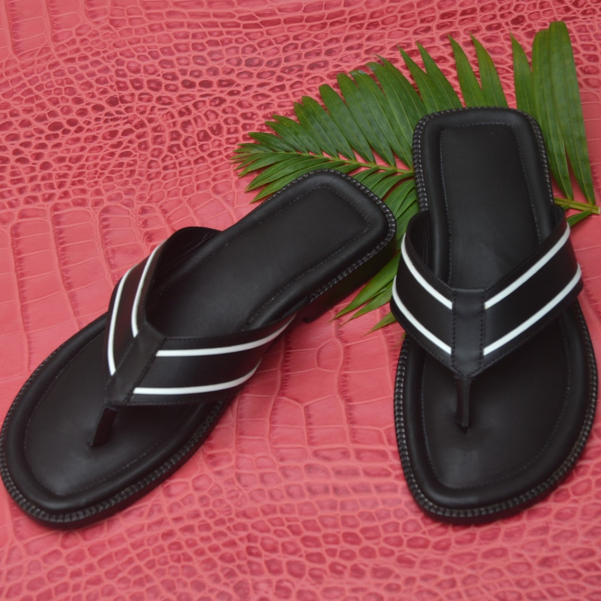 Cuero Zoe Slides